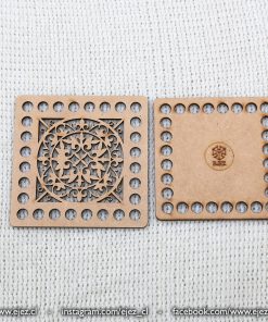 Alternative view of Bases para trapillo - Pack pequeño de base simple y tapa calada - Cuadrada - 10 cm