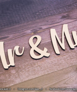 Alternative view of Mr and Mrs - Letras Separadas 5,5mm